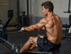 Cara Membentuk Otot Punggung Yang Kuat Dan Sehat Dengan Gerakan Rowing